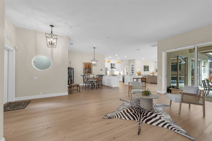 Image No.3-4 Bed House for sale