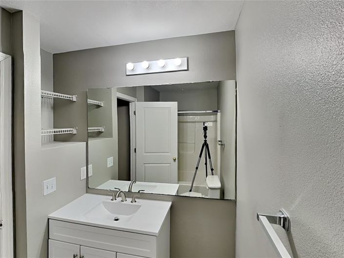 Image No.15-3 Bed House for sale