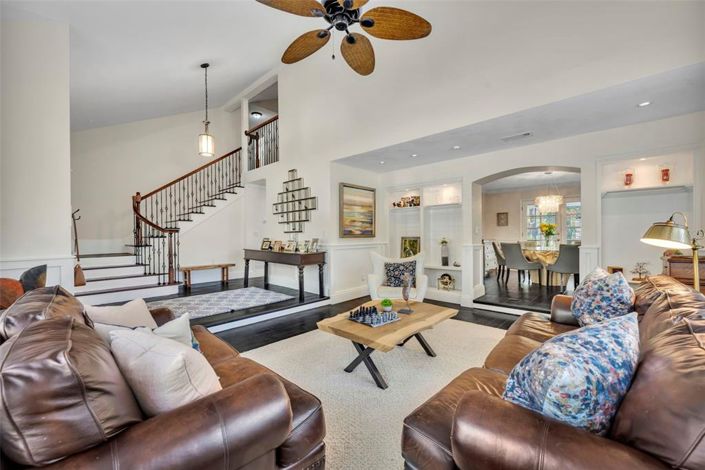 Image No.11-5 Bed House for sale