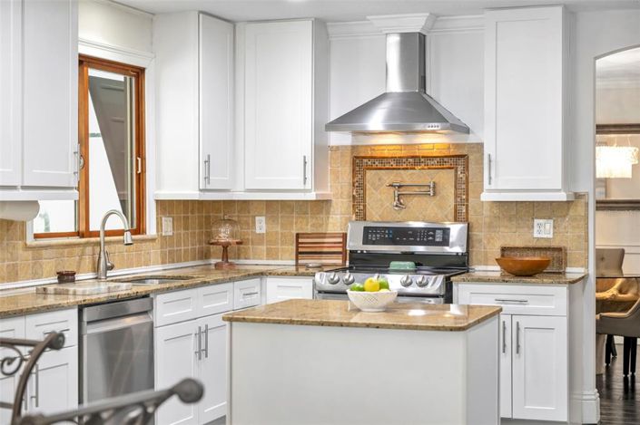 Image No.26-5 Bed House for sale