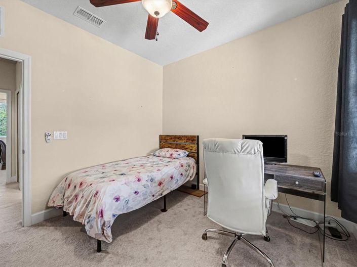 Image No.19-3 Bed Townhouse for sale