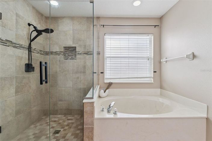 Image No.28-5 Bed House for sale