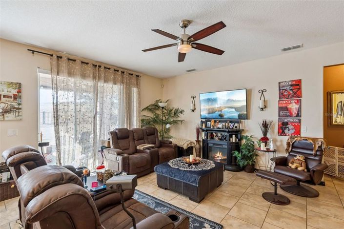 Image No.11-4 Bed House for sale