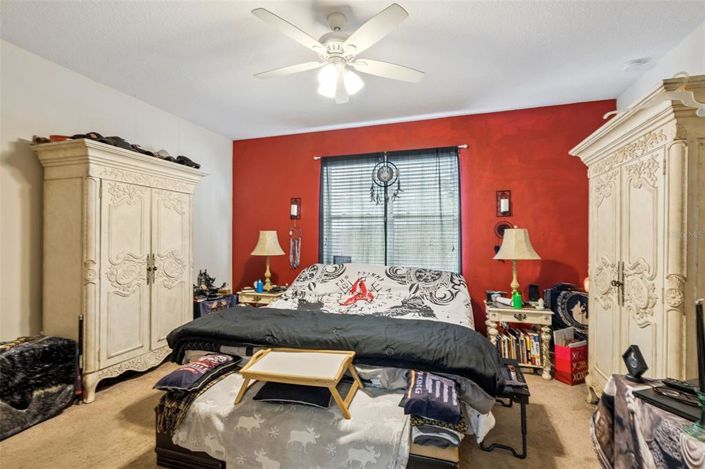 Image No.18-4 Bed House for sale