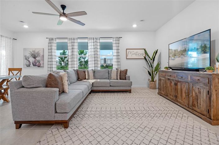 Image No.12-5 Bed House for sale