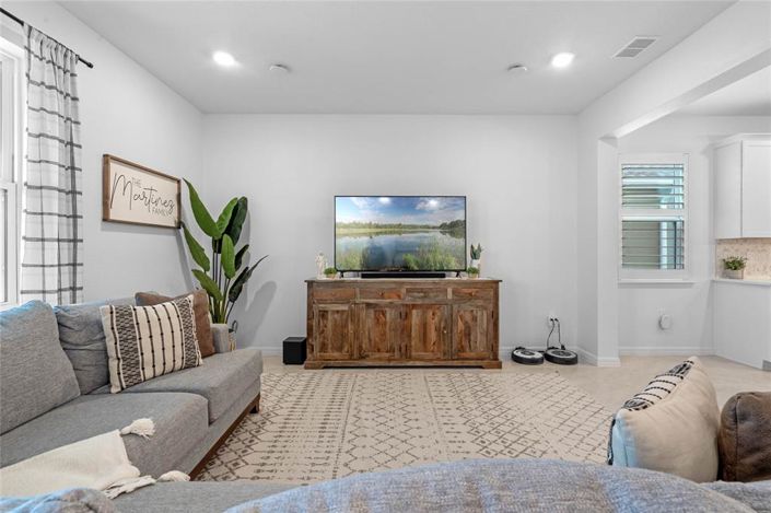 Image No.7-5 Bed House for sale