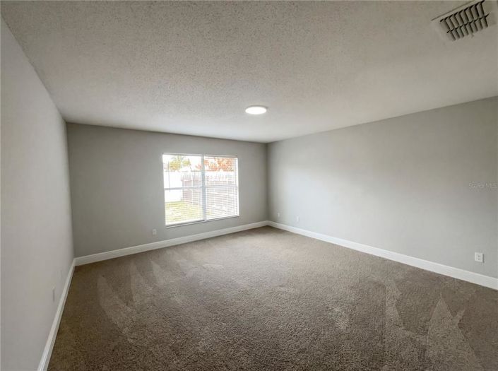 Image No.12-2 Bed House for sale