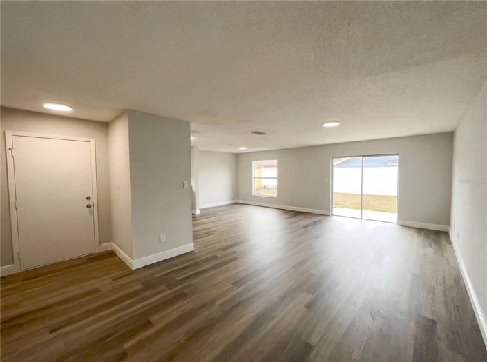 Image No.3-2 Bed House for sale