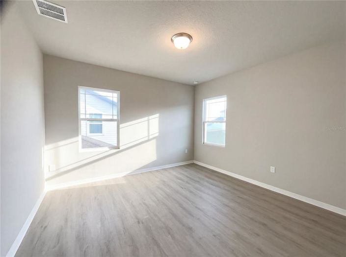 Image No.23-4 Bed House for sale