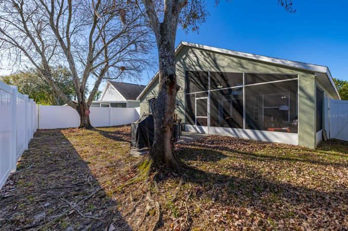 Image No.18-3 Bed House for sale