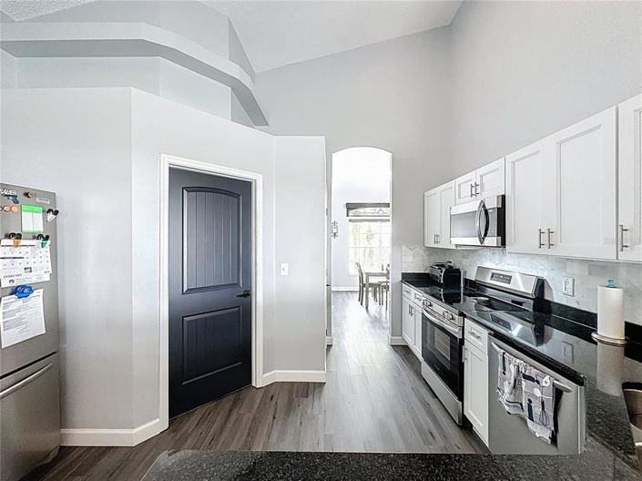 Image No.24-4 Bed House for sale