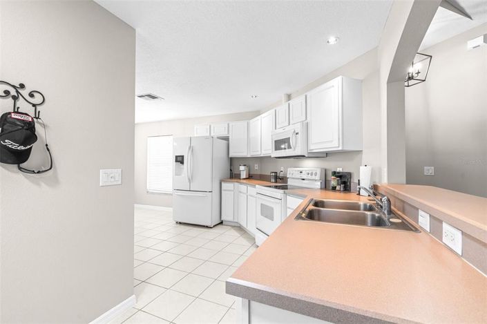 Image No.20-2 Bed House for sale