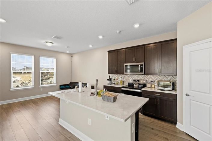 Image No.11-4 Bed House for sale