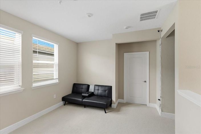 Image No.15-4 Bed House for sale