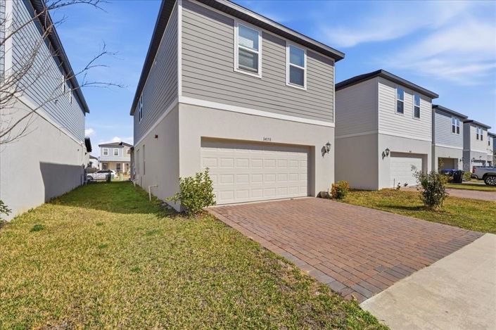 Image No.2-4 Bed House for sale