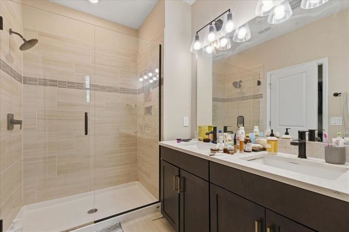 Image No.21-4 Bed House for sale