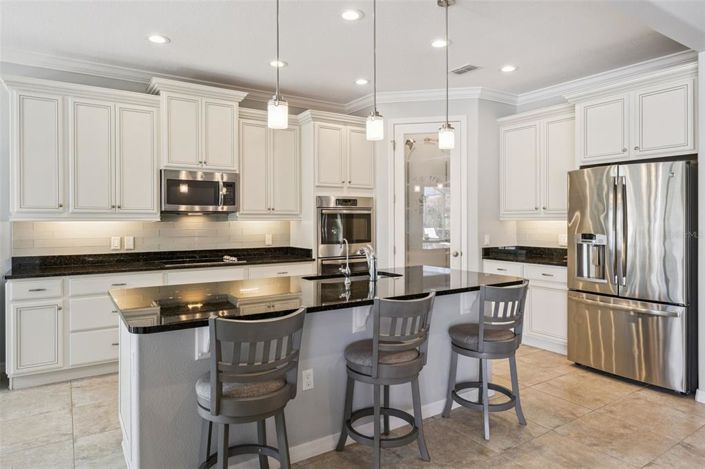 Image No.13-4 Bed House for sale