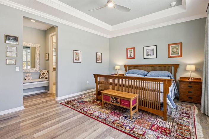 Image No.18-4 Bed House for sale