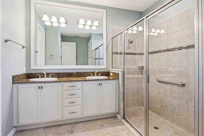 Image No.19-4 Bed House for sale