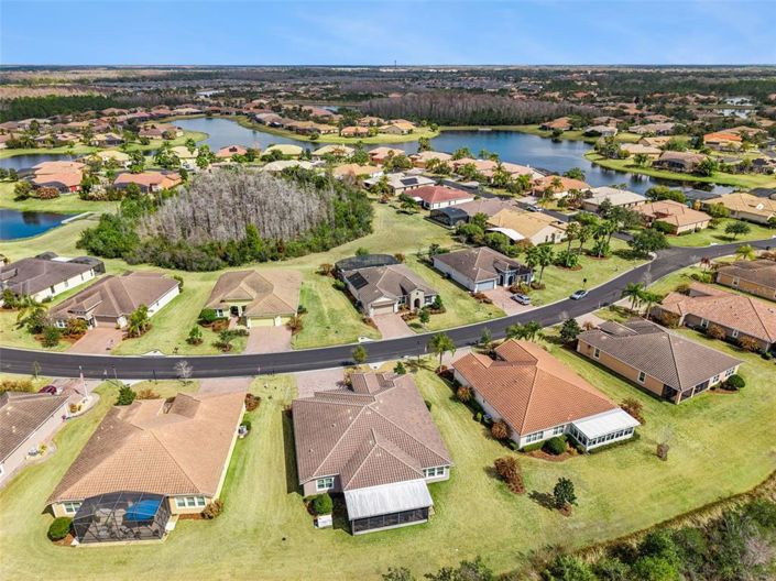 Image No.37-4 Bed House for sale