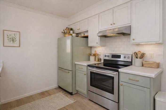 Image No.11-3 Bed House for sale