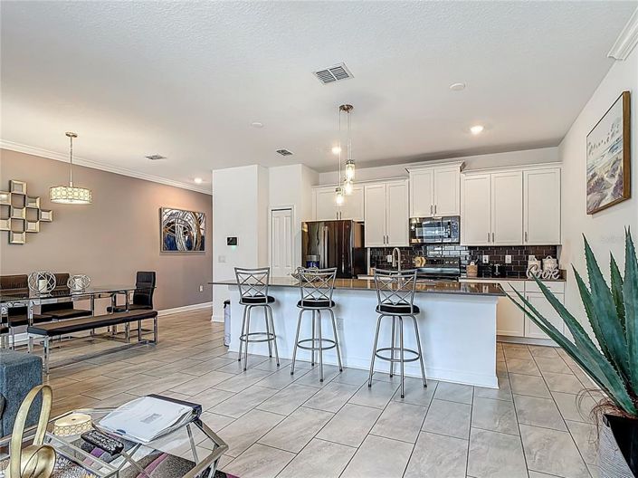 Image No.7-4 Bed Townhouse for sale