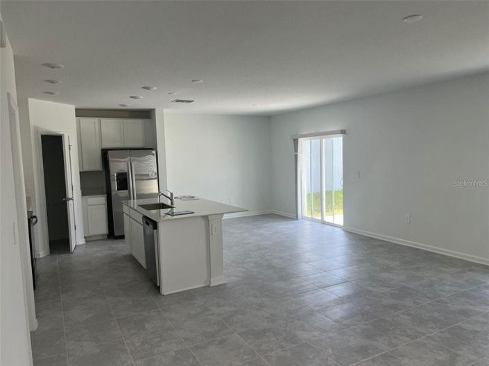 Image No.2-4 Bed House for sale