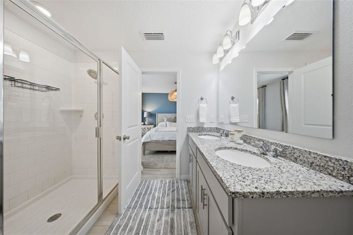 Image No.17-4 Bed House for sale