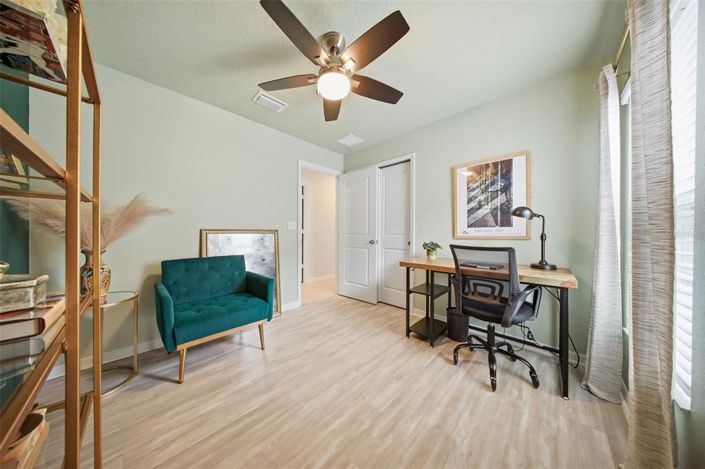 Image No.26-4 Bed House for sale