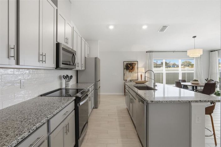 Image No.6-4 Bed House for sale