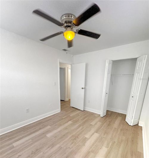 Image No.17-3 Bed House for sale