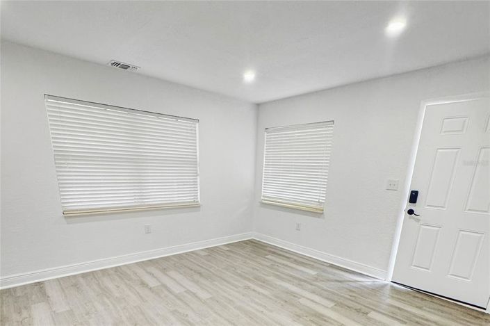 Image No.5-3 Bed House for sale