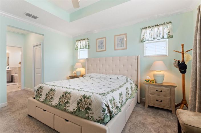 Image No.22-4 Bed Townhouse for sale