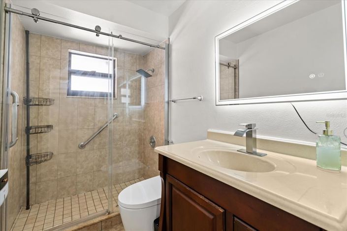 Image No.19-4 Bed House for sale