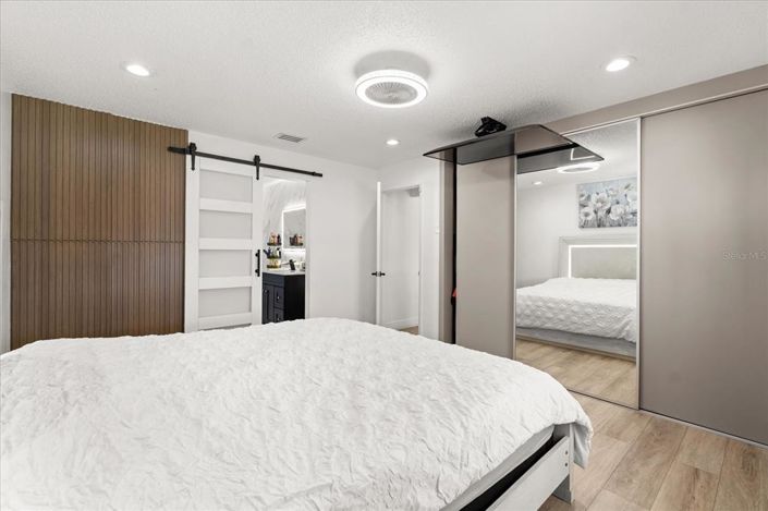 Image No.23-4 Bed House for sale