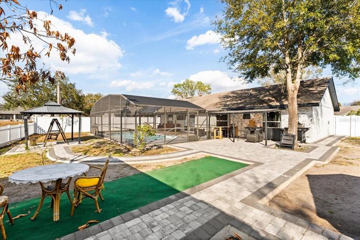 Image No.30-4 Bed House for sale