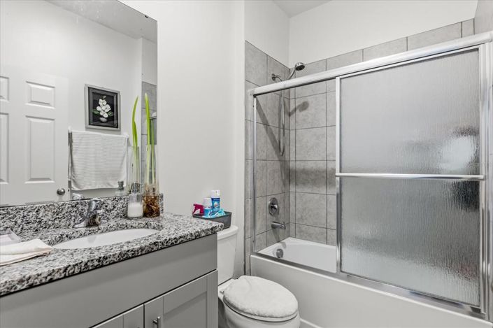 Image No.15-3 Bed House for sale