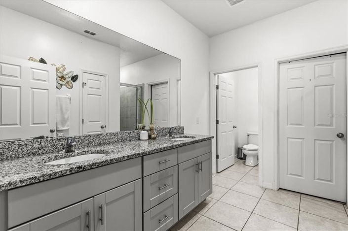 Image No.18-3 Bed House for sale