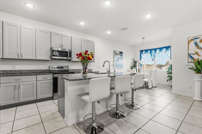 Image No.3-3 Bed House for sale