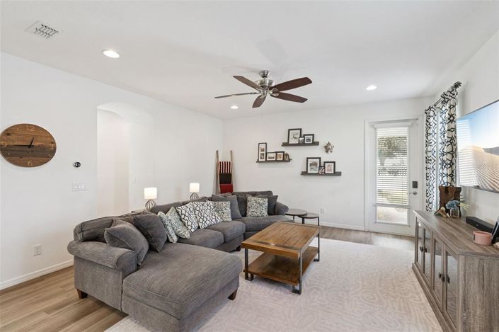 Image No.5-3 Bed House for sale