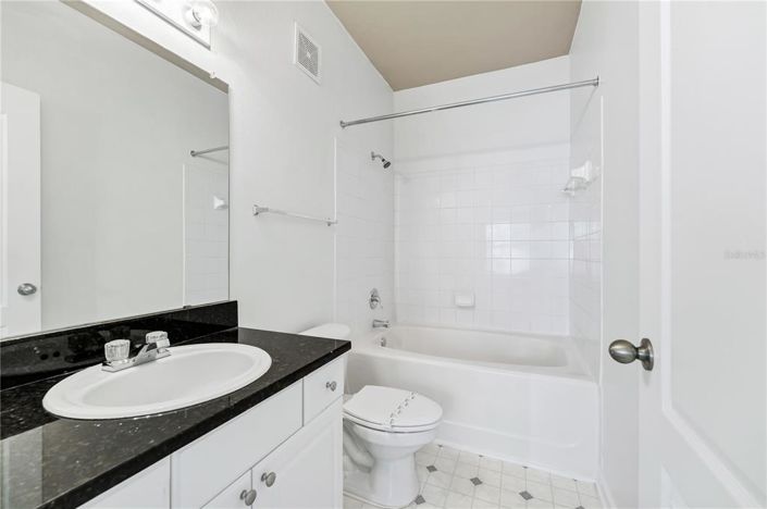 Image No.12-3 Bed Apartment for sale