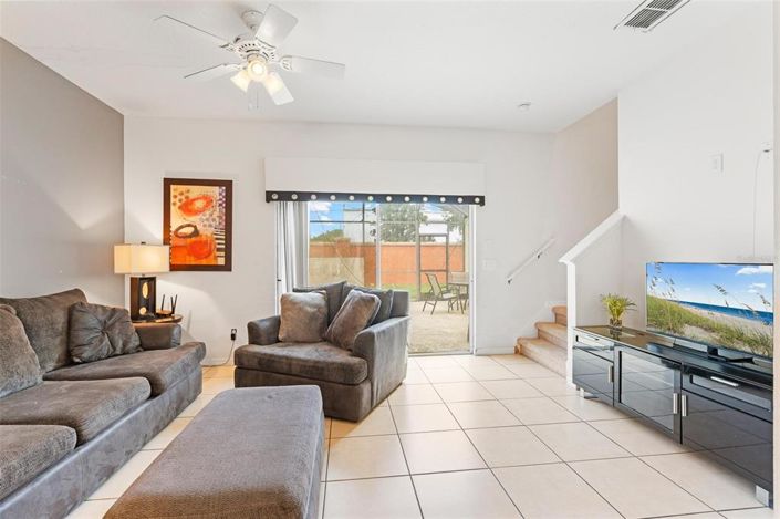 Image No.13-3 Bed Townhouse for sale