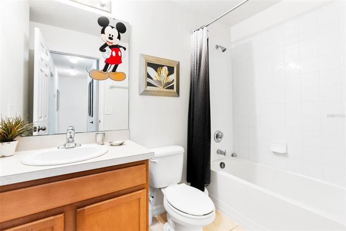 Image No.20-3 Bed Townhouse for sale