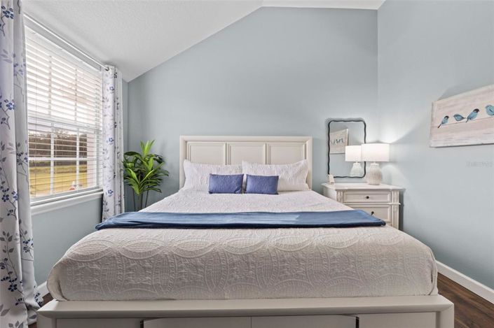 Image No.20-3 Bed Townhouse for sale