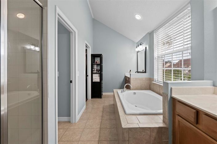 Image No.21-3 Bed Townhouse for sale