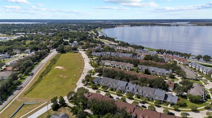 Image No.40-3 Bed Townhouse for sale