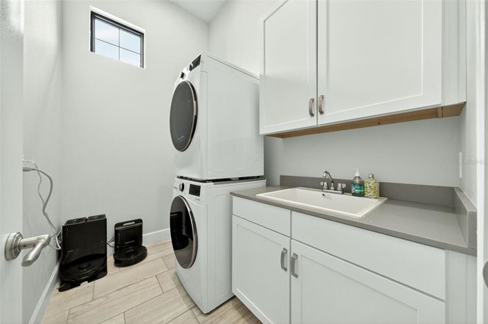 Image No.16-4 Bed House for sale