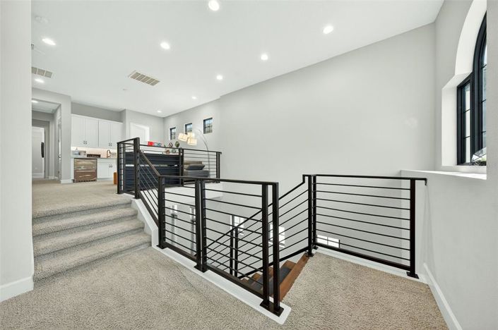 Image No.17-4 Bed House for sale