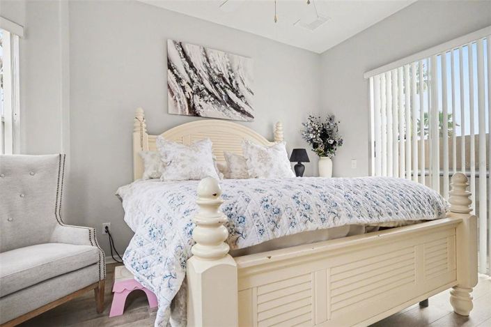 Image No.10-5 Bed Townhouse for sale