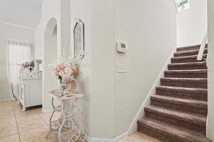 Image No.2-5 Bed Townhouse for sale